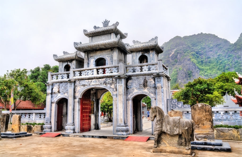 Visite du temple de Thai Vi