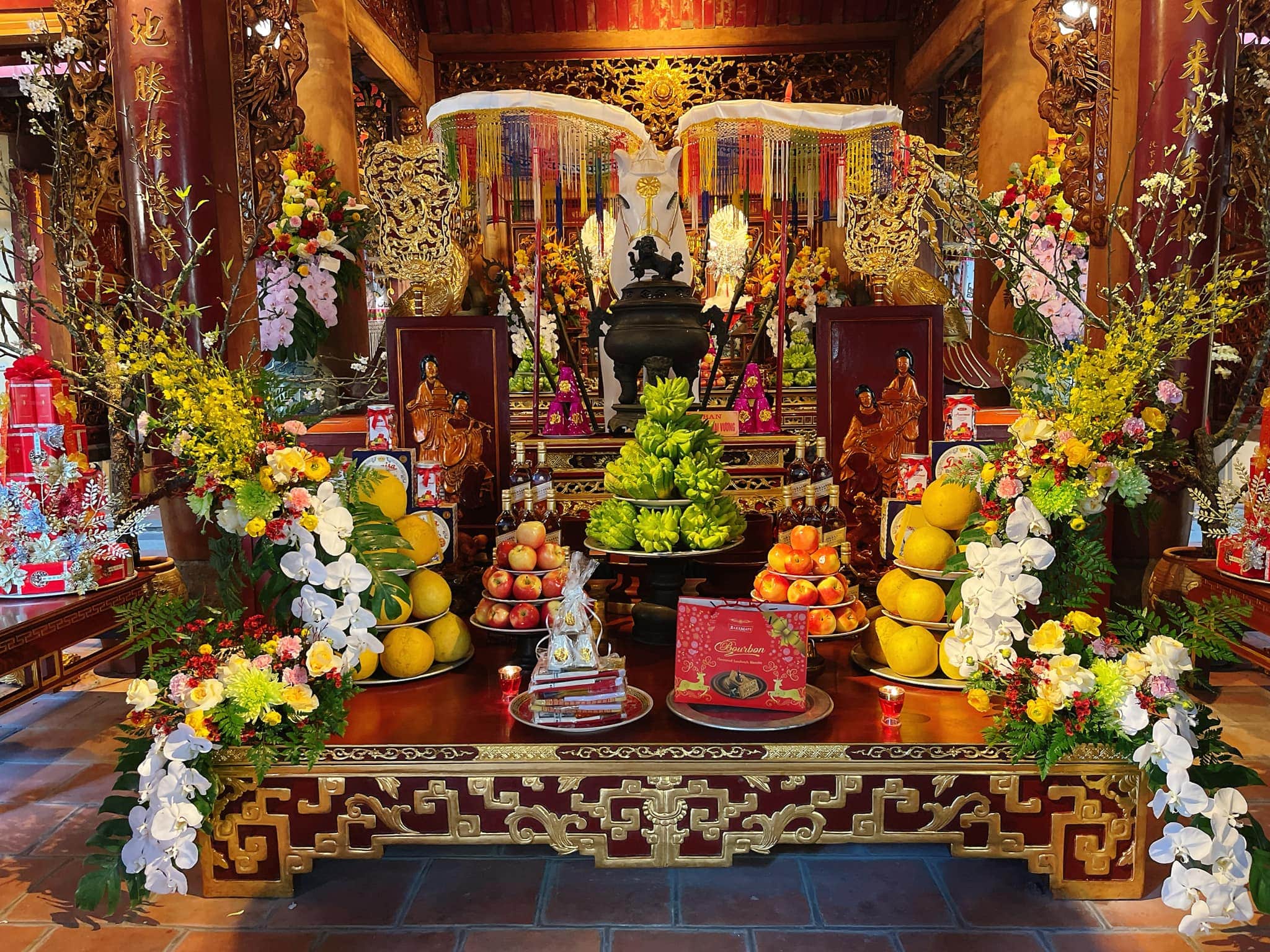 Le temple de Bach Ma à Hanoï