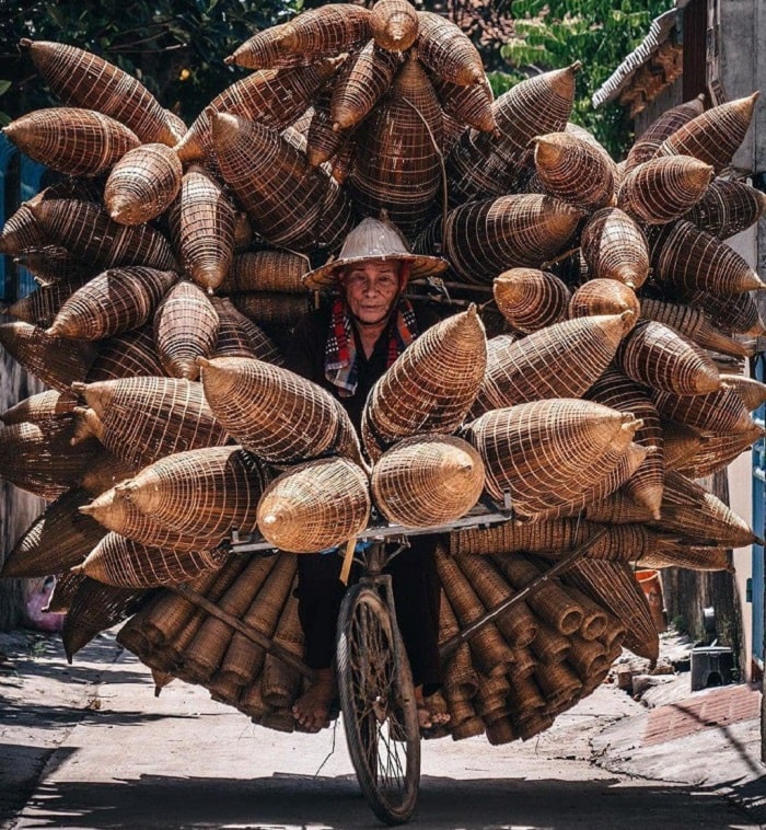 Le village de vannerie de nattes de Thu Sy 