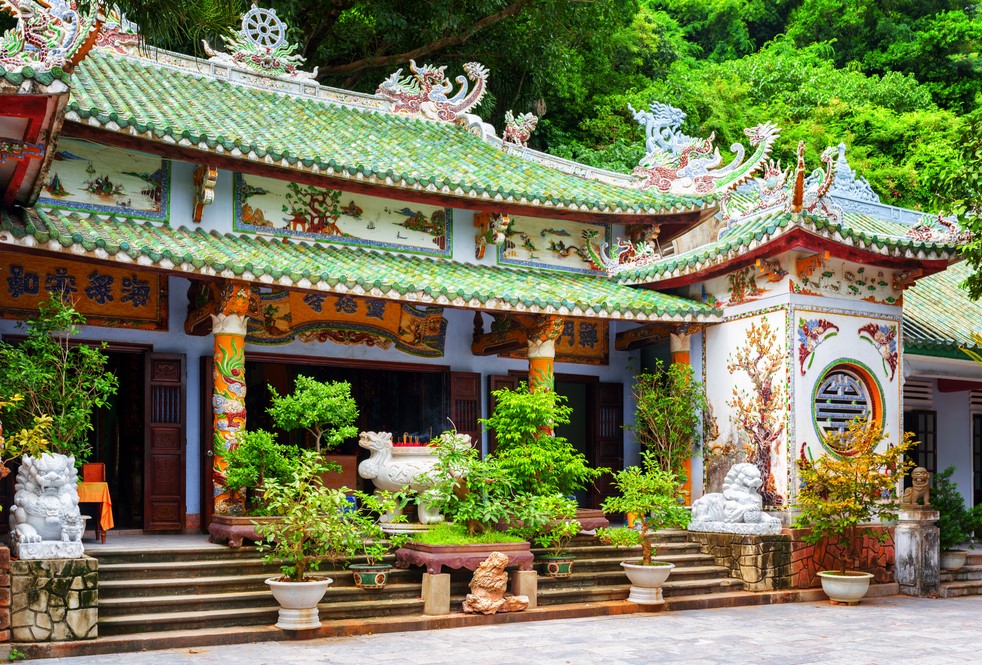 Les trois pagodes Linh Ung à Da Nang – Un Voyage Spirituel