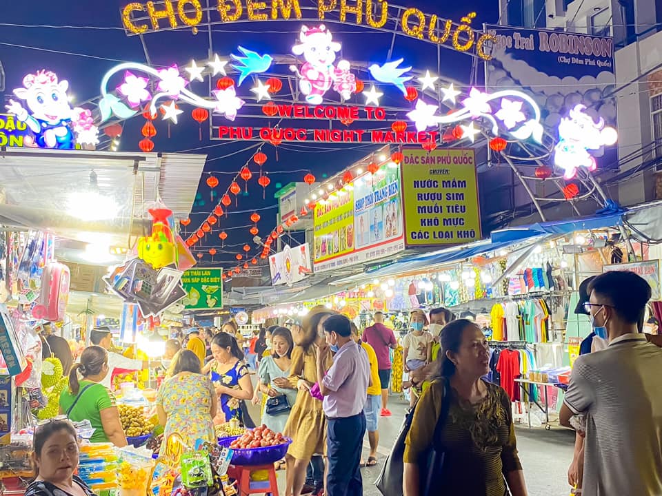 Marché de Duong Dong à Phu Quoc – Paradis des fruits de mer
